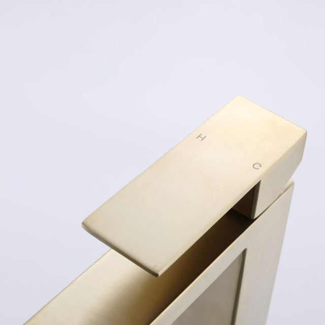 صنبور عالي الجودة مربع من الفولاذ المقاوم للصدأ 304 مصنوع من الفولاذ المقاوم للصدأ ومعتمد من CUPC، حوض حمام ذهبي طويل القامة