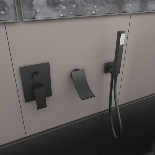 304 صنبور حوض استحمام من الفولاذ المقاوم للصدأ مثبت على الحائط مع دش يدوي