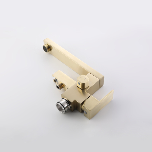 CUPC مربع عالي الجودة 304 من الفولاذ المقاوم للصدأ نحى الذهب متعدد الوظائف دش أرضية الحمام صنابير حوض الاستحمام القائمة بذاتها 