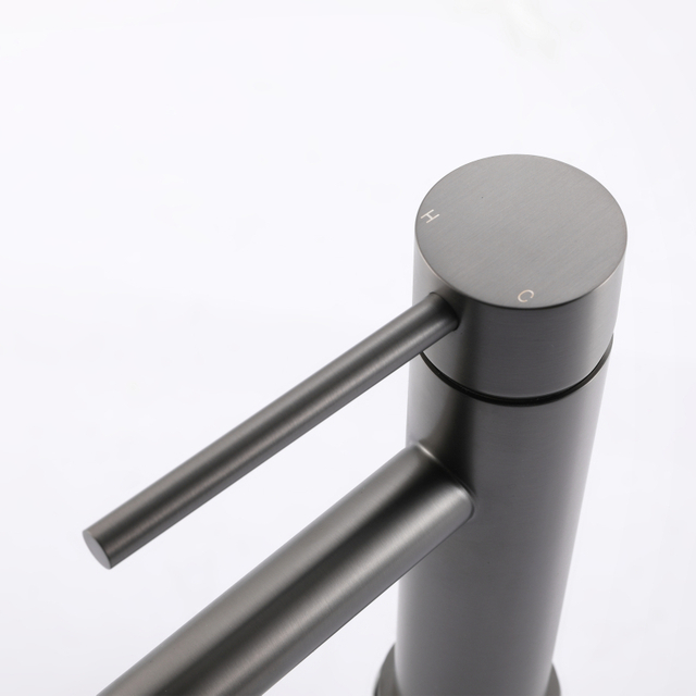 صنبور حوض بمقبض واحد من الفولاذ المقاوم للصدأ 304 عالي الجودة معتمد من CUPC