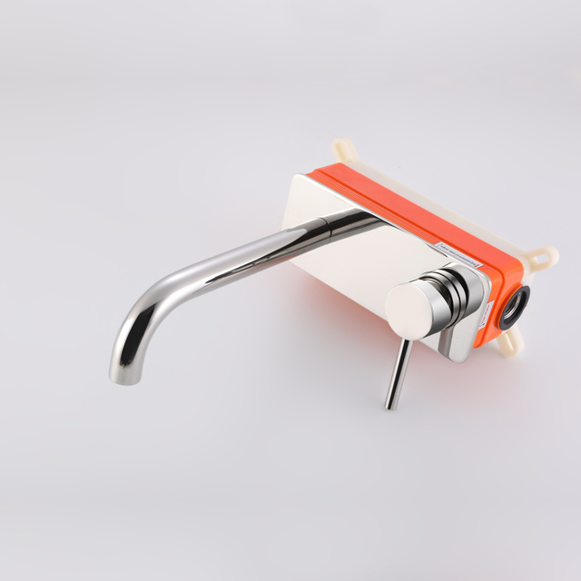 الحديث 304 الفولاذ المقاوم للصدأ الكروم جدار جبل مقبض واحد بالوعة الحمام الحنفية