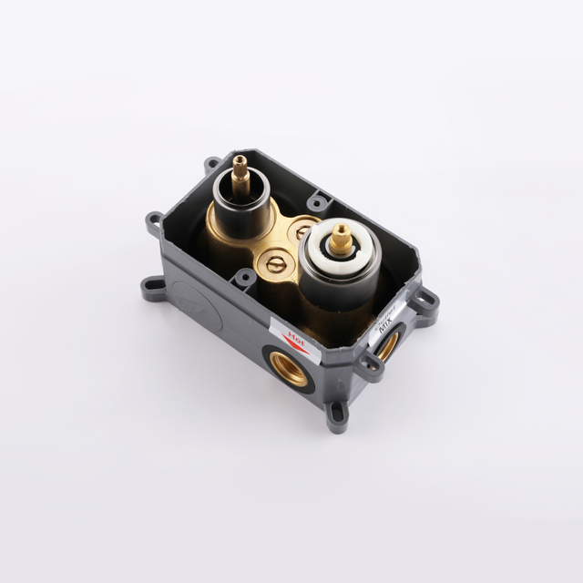 مجموعة دش ثرموستاتي مخفية باللون الرمادي 304 من الفولاذ المقاوم للصدأ للحمام الحديث